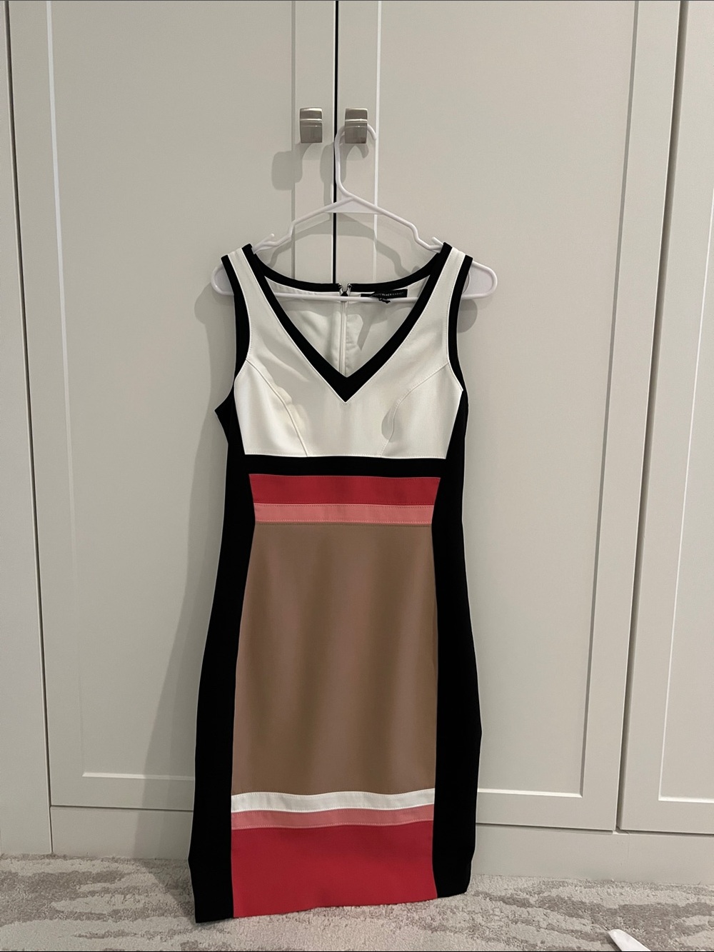 Colorblock V-Neck Sheath Dress in White, Black, Tan and Red